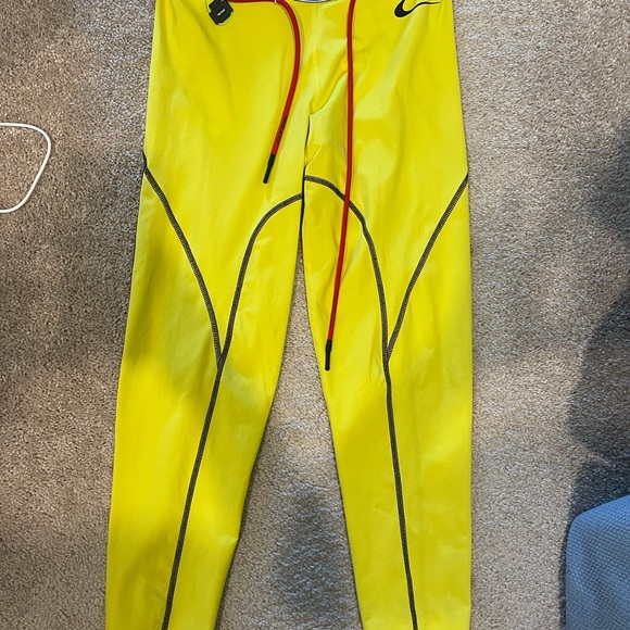 Nike off white leggings